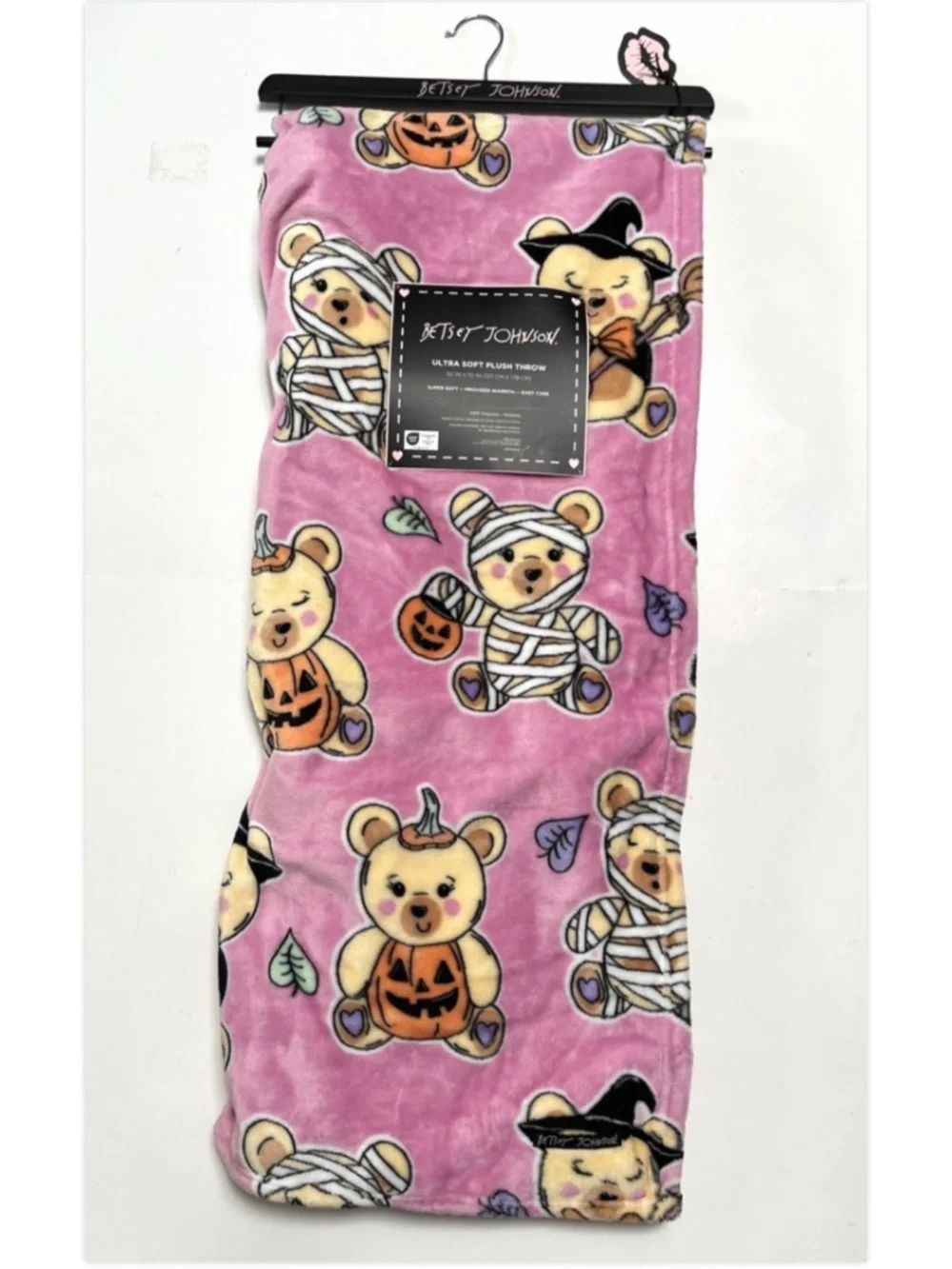 Betsey Johnson 💗🎃 adorable